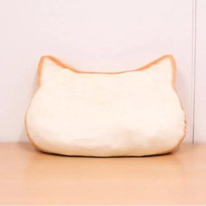 Toreba Exclusive - Cat Shaped Bread Cushion